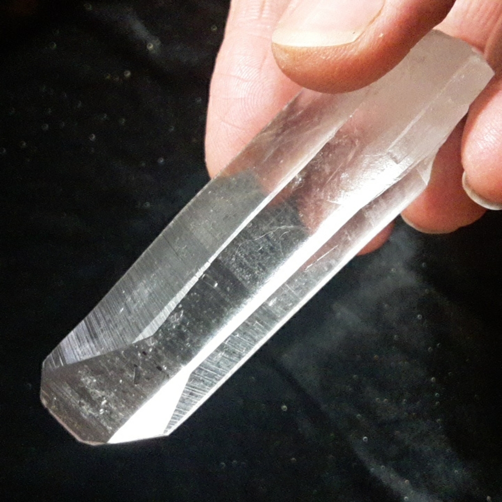 Quartz Crystal Point - Picture 2 of 7
